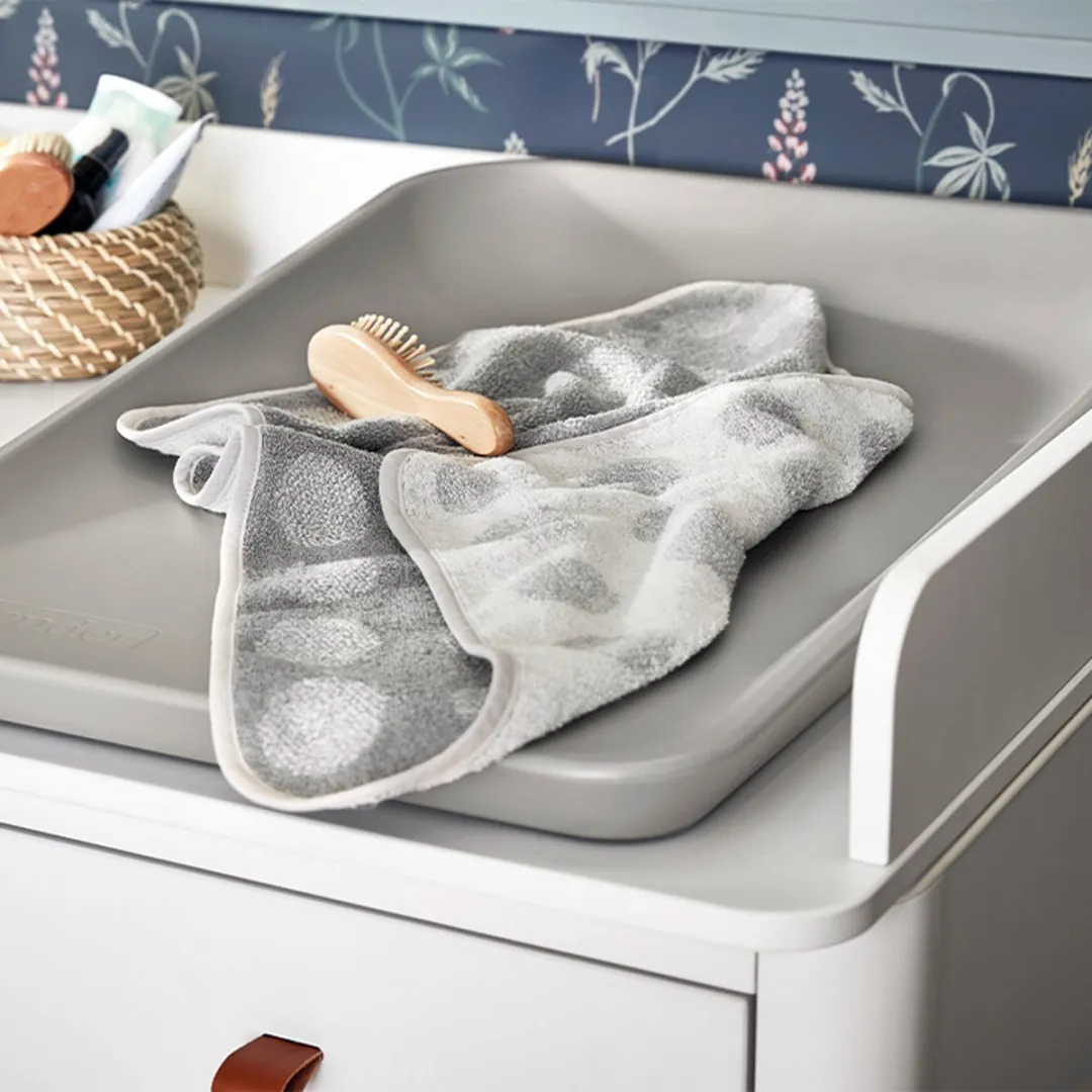 Leander Matty Aankleedkussen - Pearl Grey