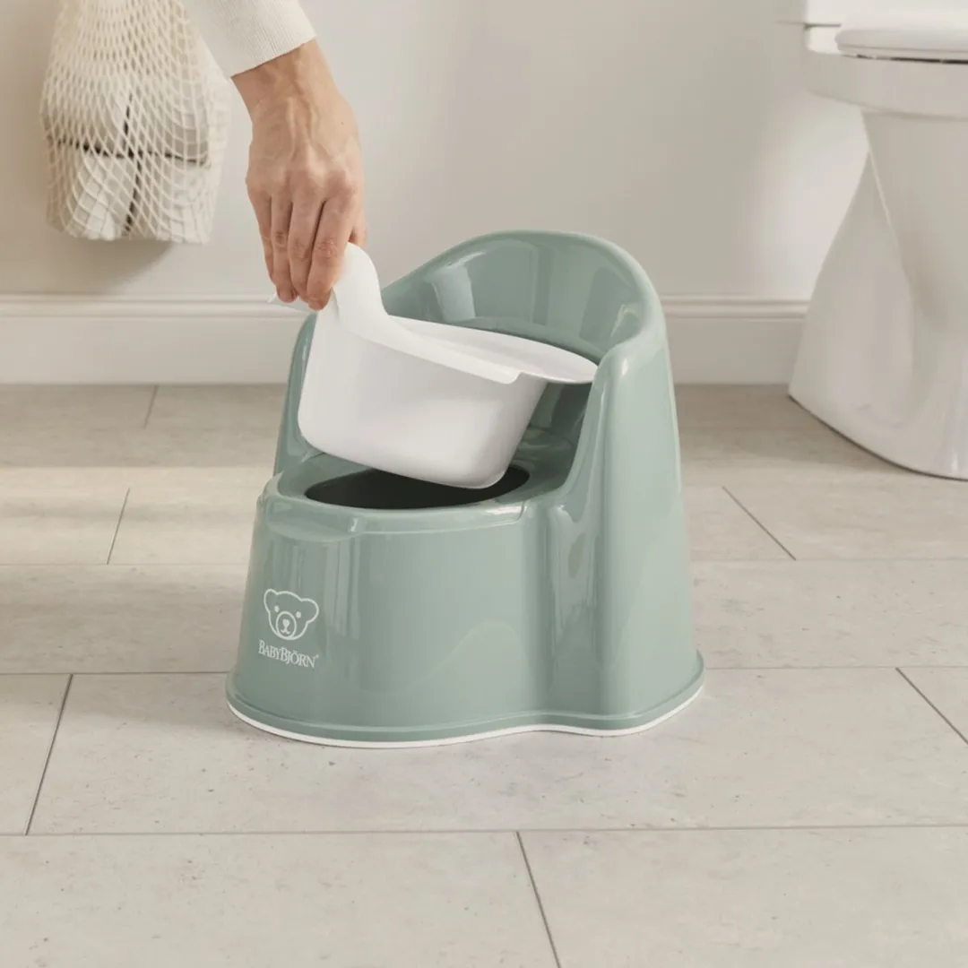 BabyBjörn Plaspotje Zetel - Diepgroen/Wit