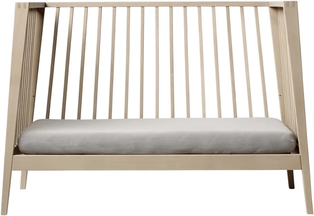 Leander Linea Babybed - Oak
