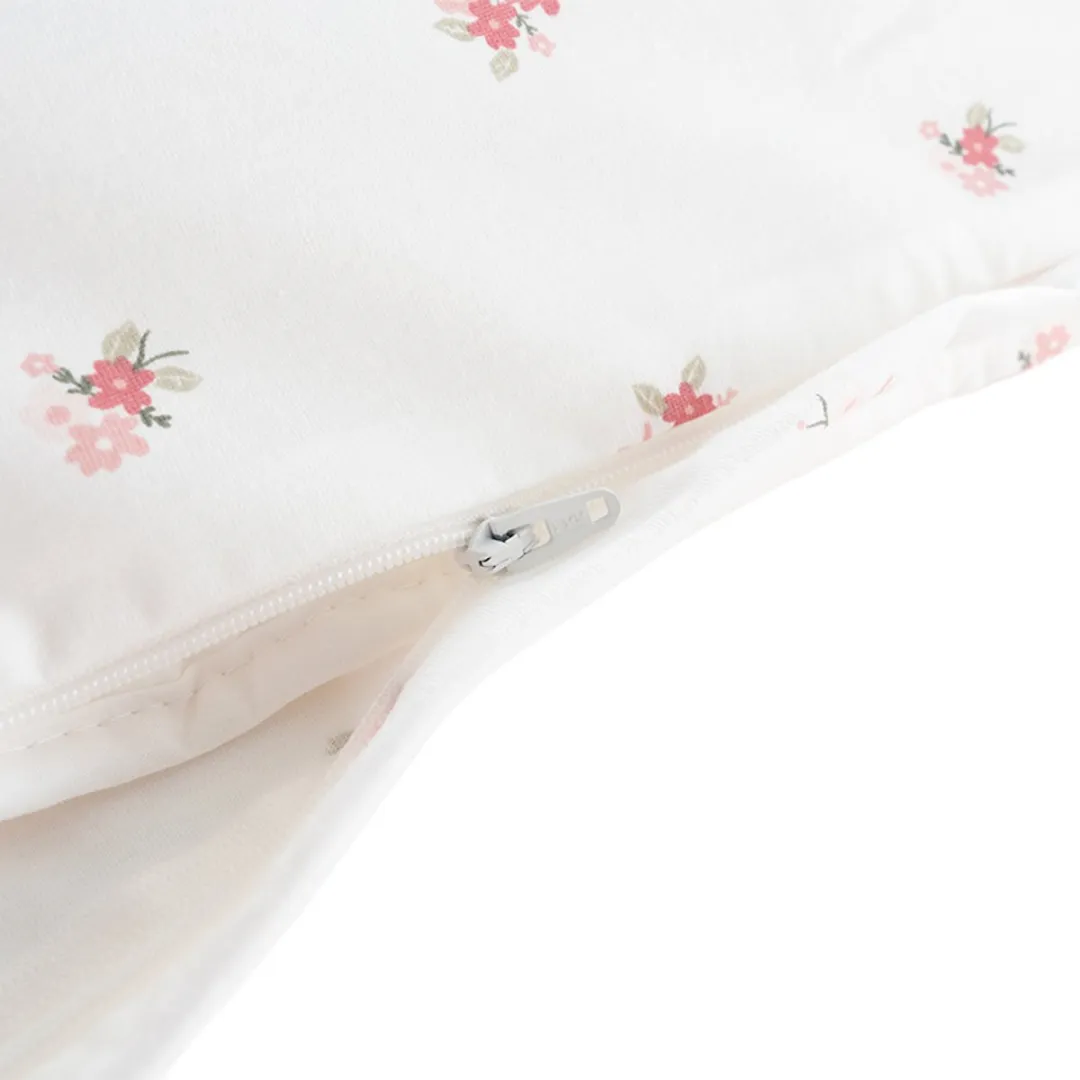 Traumeland Jersey Dekbedovertrek Flora - 100x135 + 40x60cm Roze - afbeelding 3 van 4