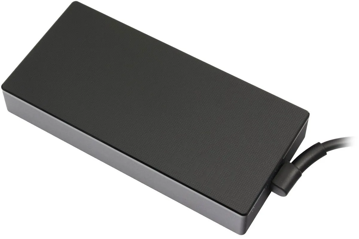 ASUS 0A001-01121300 Oplader 200W - Zwart
