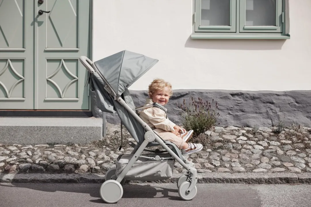 Elodie Mondo Buggy Basic Plooibuggy - Pebble Green