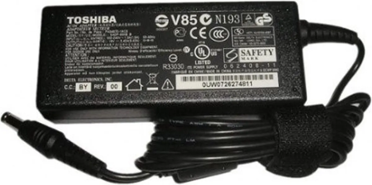 Toshiba 65W Adapter 19V