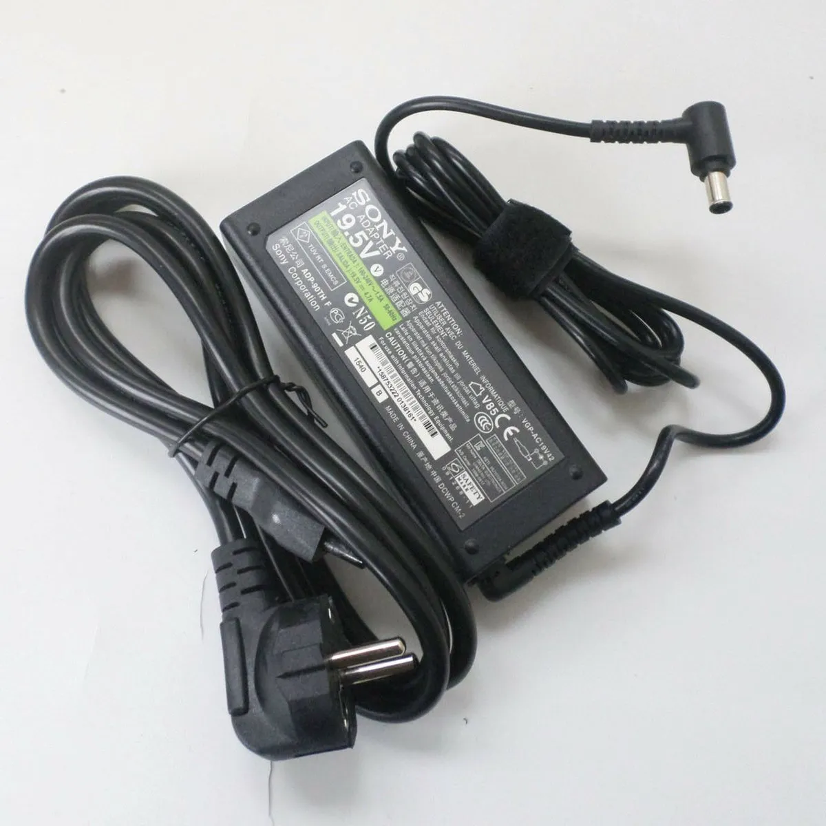 Sony SO0190W AC Adapter 90W - Zwart