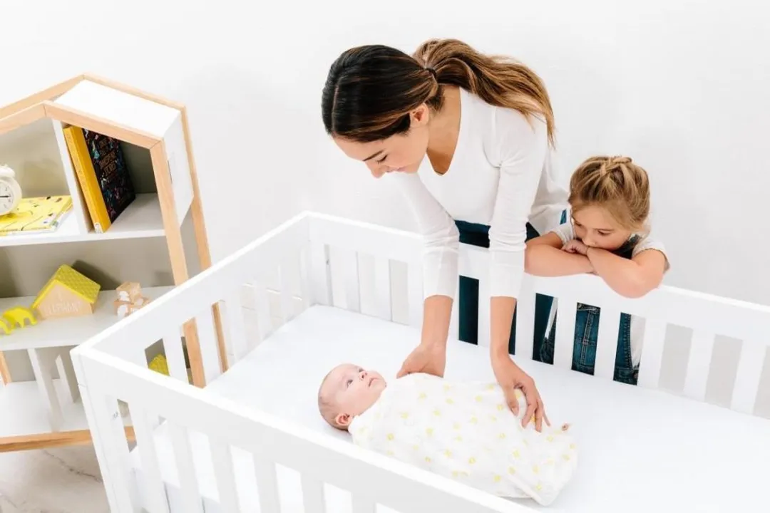 Ergobaby Bee Happy Inbakerdoek
