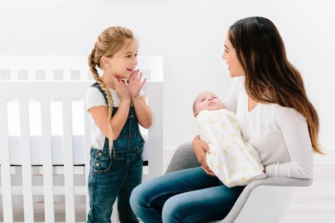 Ergobaby Bee Happy Inbakerdoek