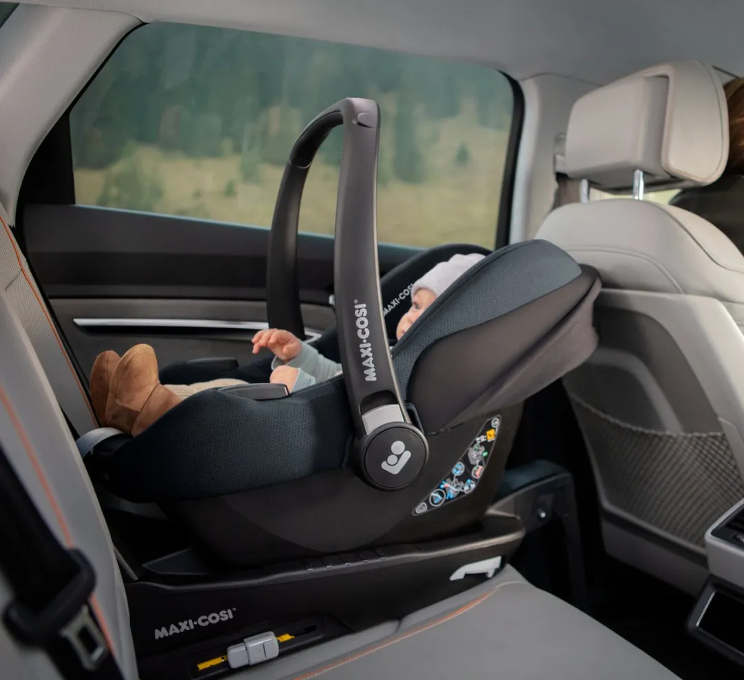 Maxi-Cosi CabrioFix Autostoeltje Essential Black