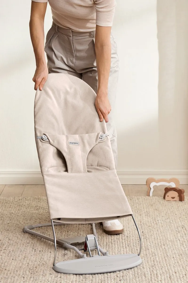 BabyBjörn Wipstoel Bliss - Lichtbeige - afbeelding 3 van 6