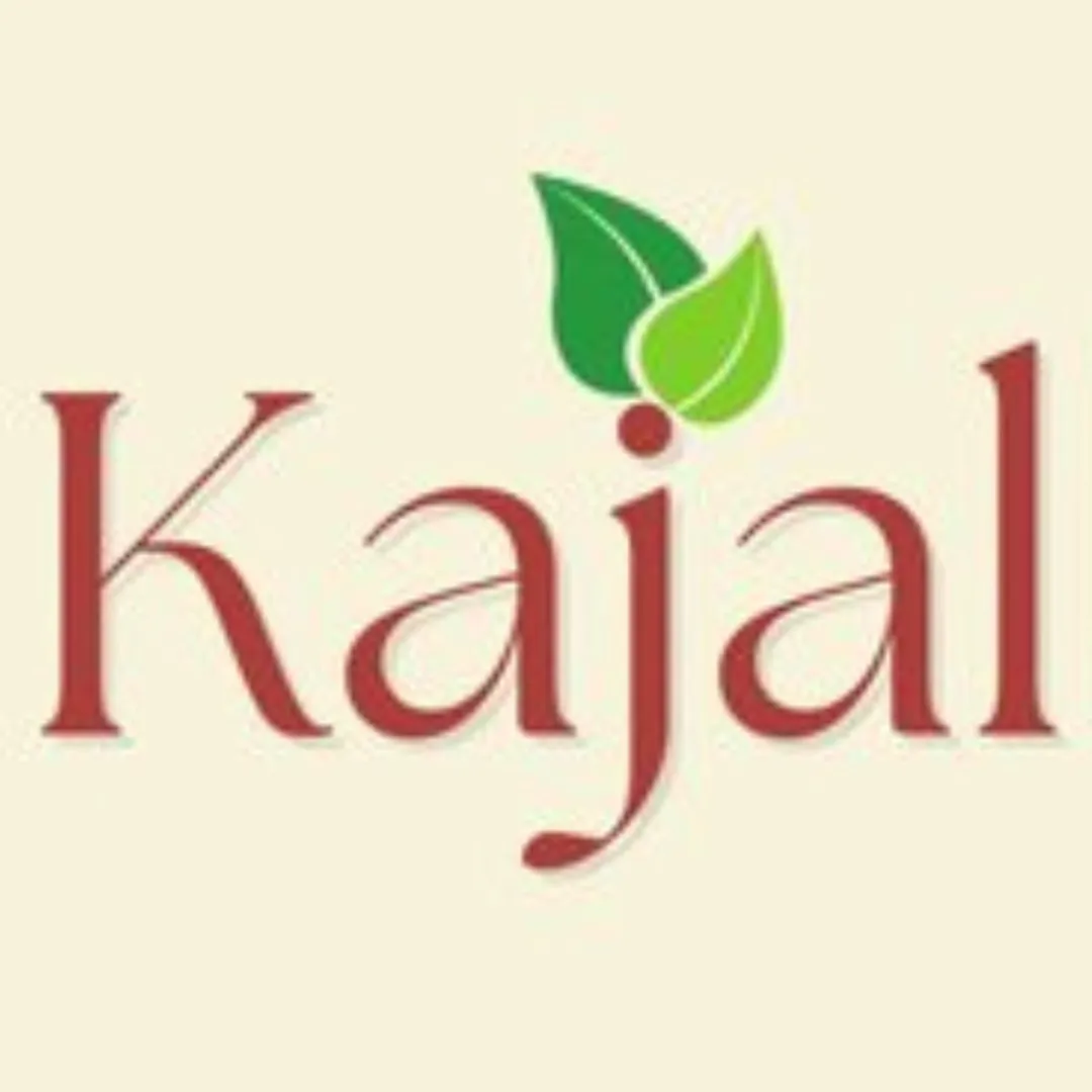 Penaten Baby - Natuurlijk babypoeder met aloë vera en vitaminen - 1 x 100 g - Beschermt de gevoelige huid - Vochtopnemend en houdt de huid droog - 99% ingrediënten van natuurlijke oorsprong met Kajal Sticker