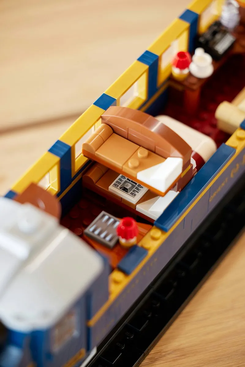 LEGO Ideas De Oriënt-Express 21344 - 2540 Stukken