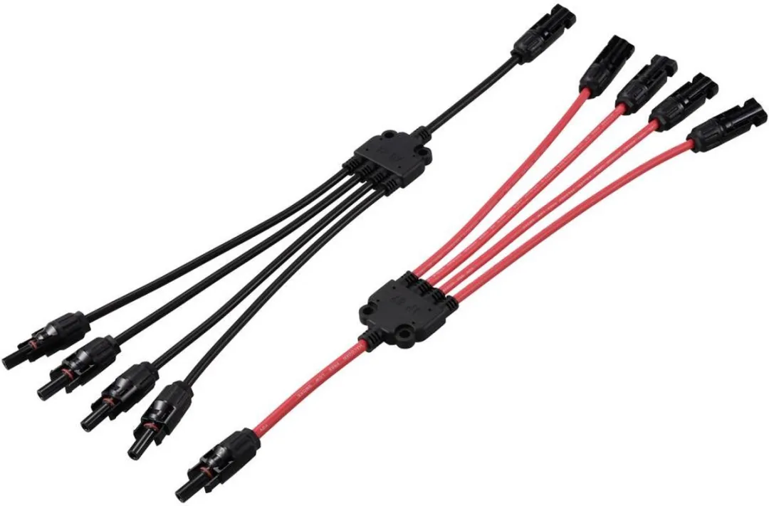 Tru Components TC-12195724 Y-verdeler PV-stekker - 8x aansluitingen - Zwart/Rood
