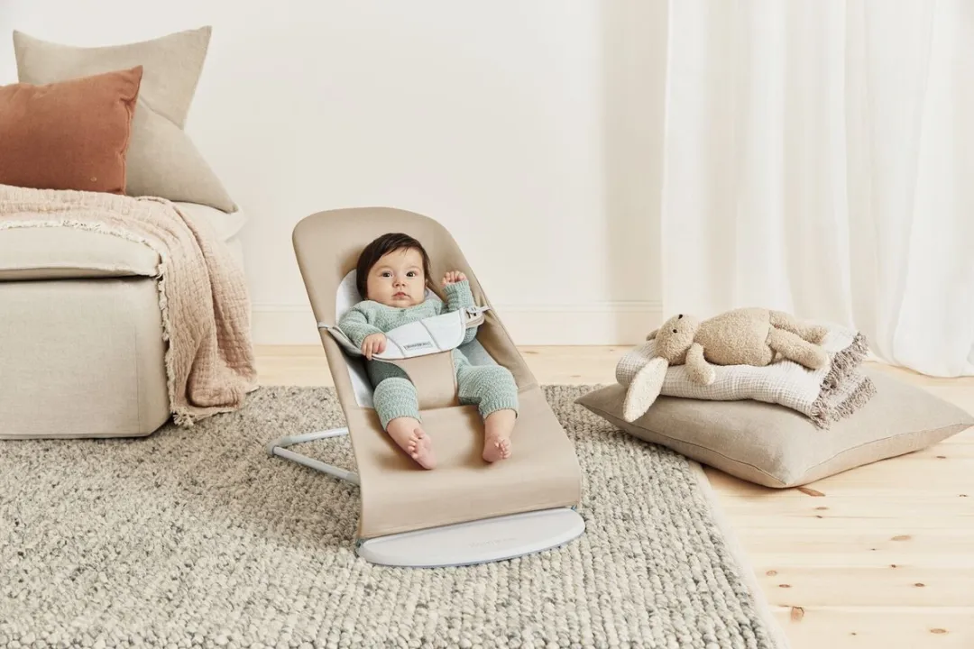 BabyBjörn Wipstoel Balance Soft - Beige-Grijs