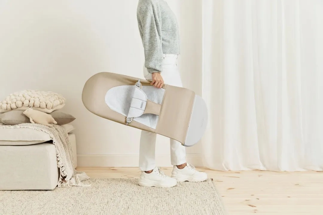 BabyBjörn Wipstoel Balance Soft - Beige-Grijs
