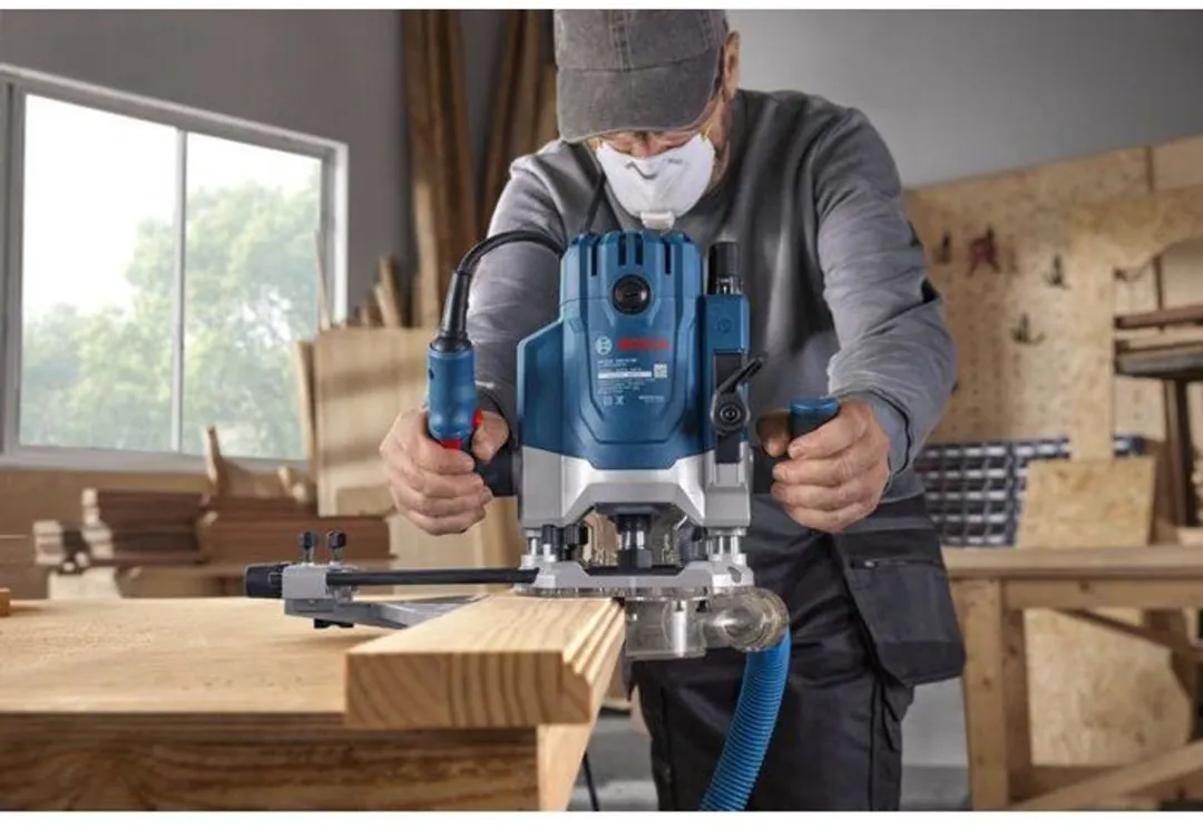 Bosch Professional GOF 20-12 Bovenfrees 2000W - Blauw