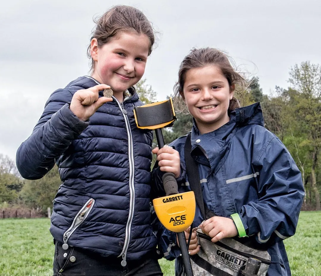 Garrett Ace 200i Metaaldetector - 23cm Zoekspoel - Geel