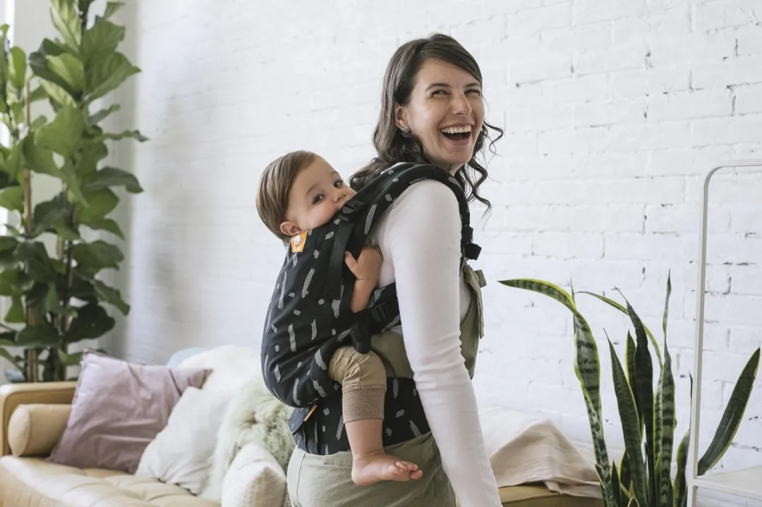 Tula Free to Grow Believe ergonomische draagzak - vanaf ‘geboorte’ te gebruiken - makkelijk verstelbaar - comfortabel voor ouder en kind