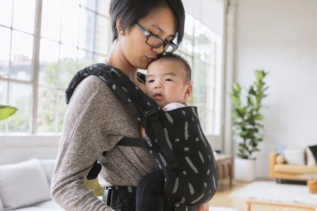 Tula Free to Grow Believe ergonomische draagzak - vanaf ‘geboorte’ te gebruiken - makkelijk verstelbaar - comfortabel voor ouder en kind