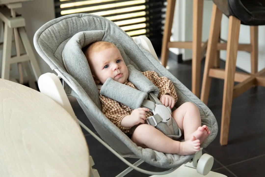Childhome Evosit Newborn Zitje - Wit/Grijs - Jersey Hoes Inclusief