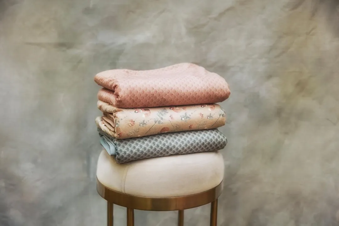 Elodie Pearl Velvet Babydeken 75x100cm - Northern Star Terracotta
