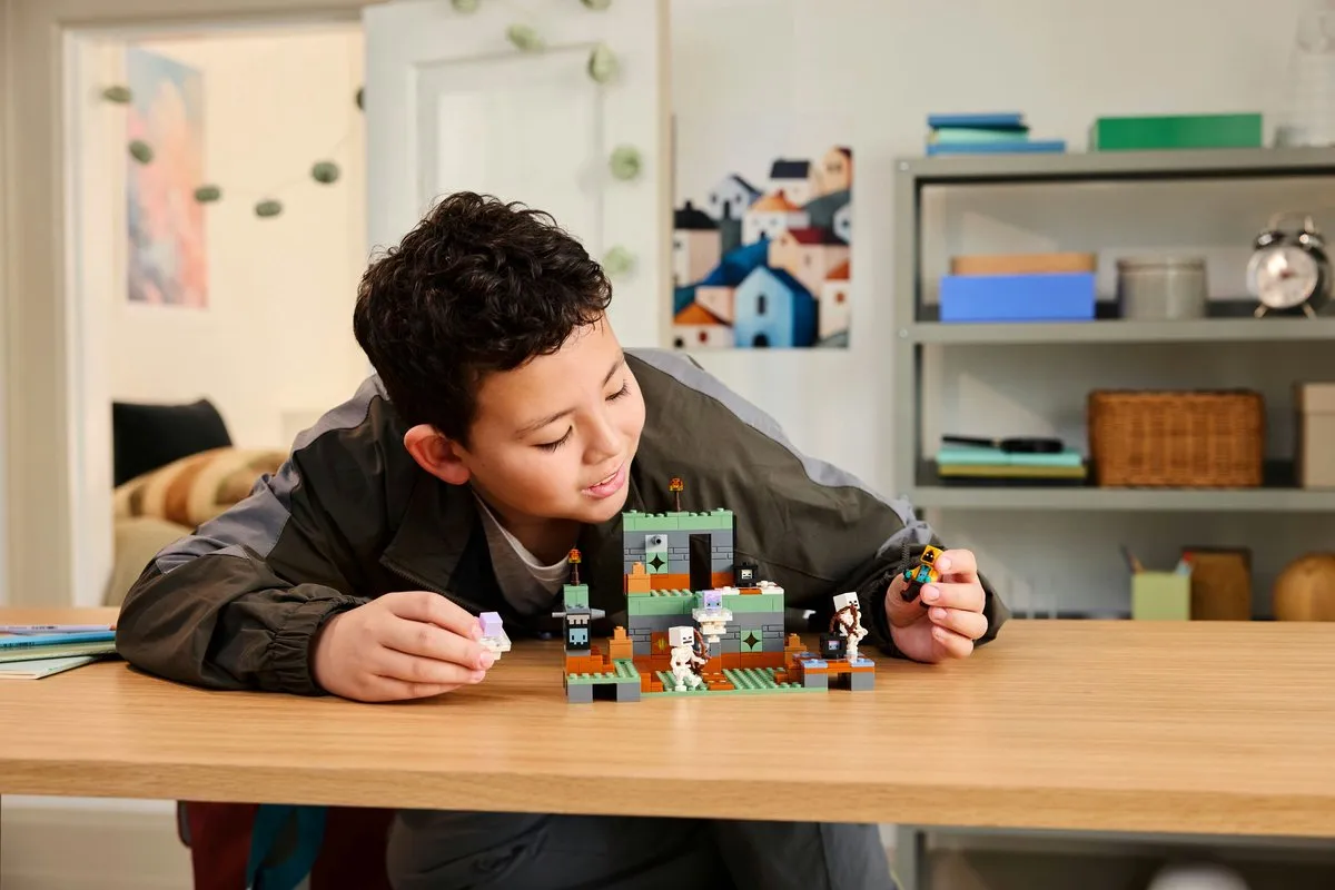 LEGO Minecraft De Trial Chamber 21271 - 322 Stukken