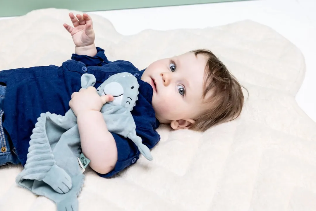 Trixie Baby Knuffeldoekje Mr. Shark Blauw - 1 Stuk
