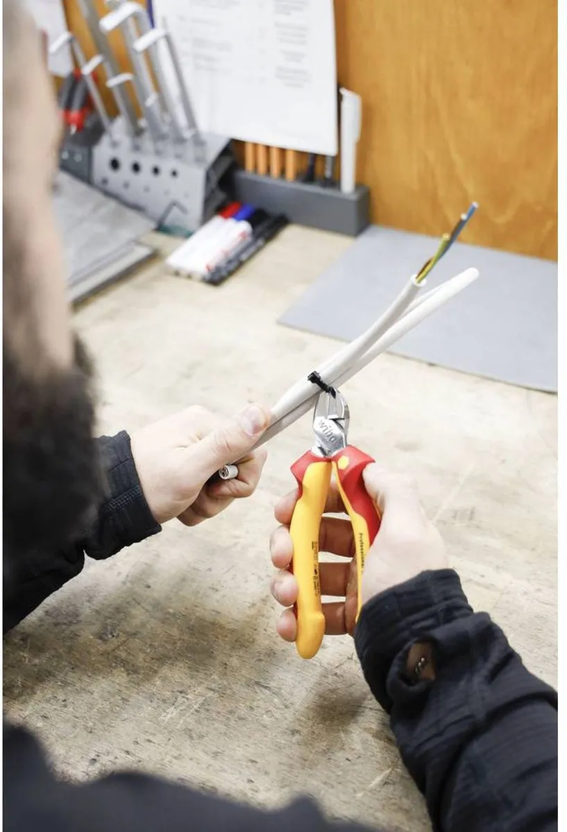 Wiha Zijkniptang Professional 43340