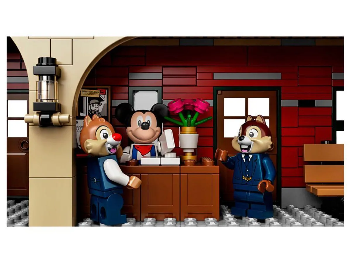 LEGO Disney Trein en Station 71044 - 2925 Stukken