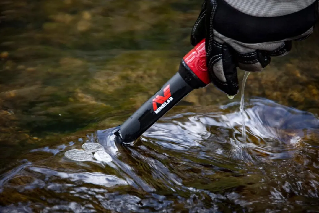 Minelab PRO-FIND 40 Metaaldetector - Zwart/Rood