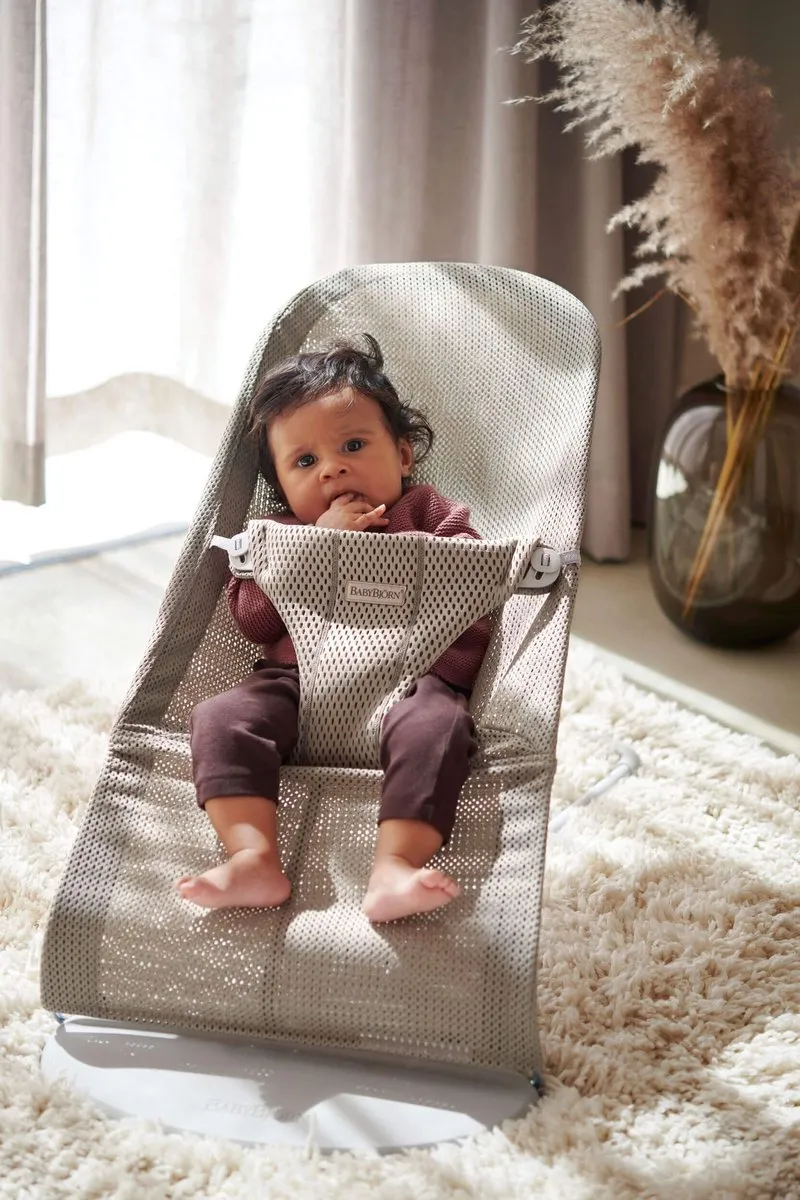 BabyBjörn Wipstoel Bliss Mesh - Grijs-beige