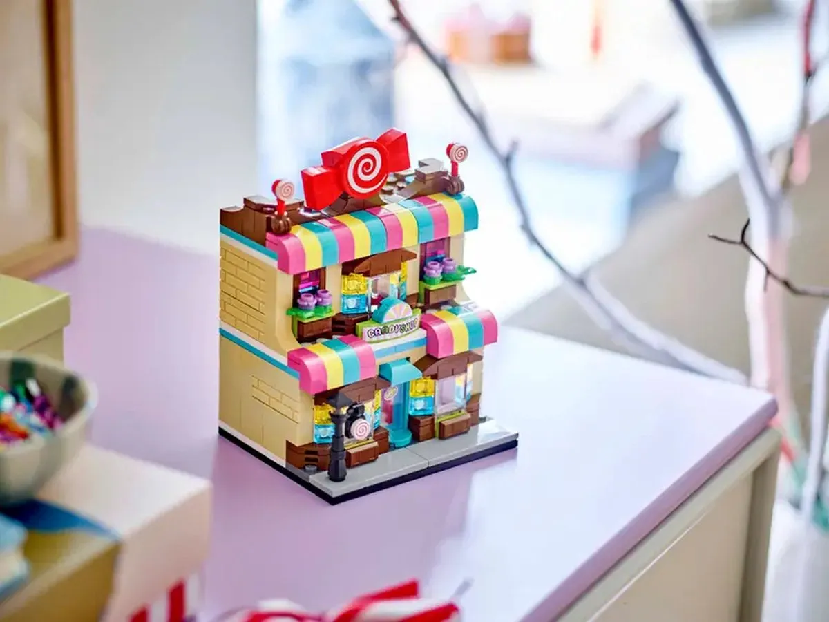 LEGO 40692 Candy Store Snoepwinkel - 345 Stukken - Rood/Geel/ Groen