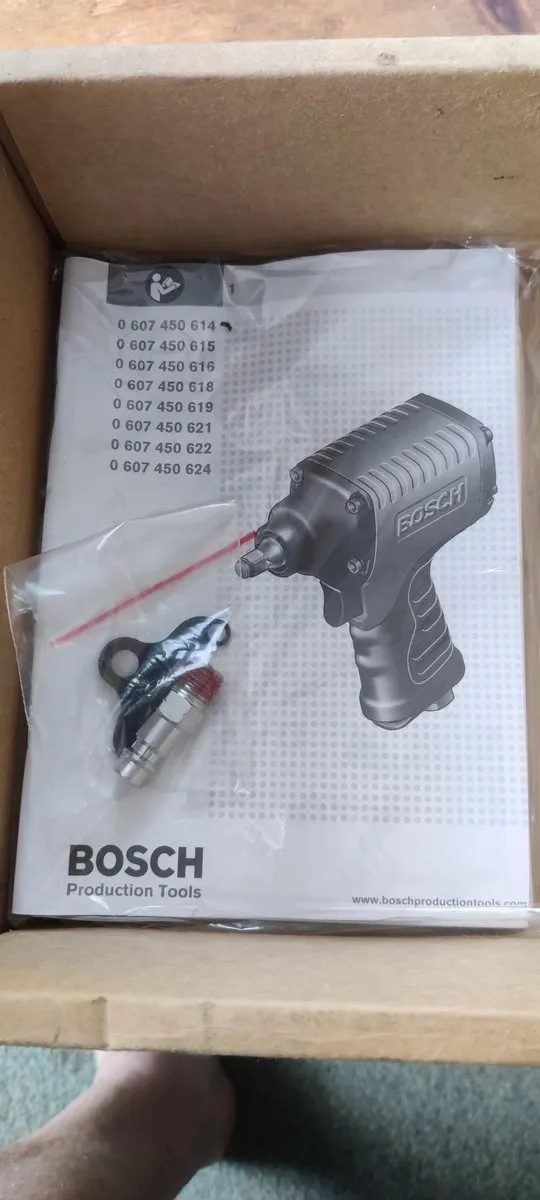 Bosch Professional Lucht Sleutel M18 350Nm - 1/2" - afbeelding 2 van 4