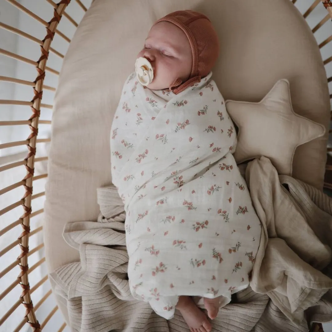 Mushie Swaddle - Roze Bloemen - afbeelding 6 van 6