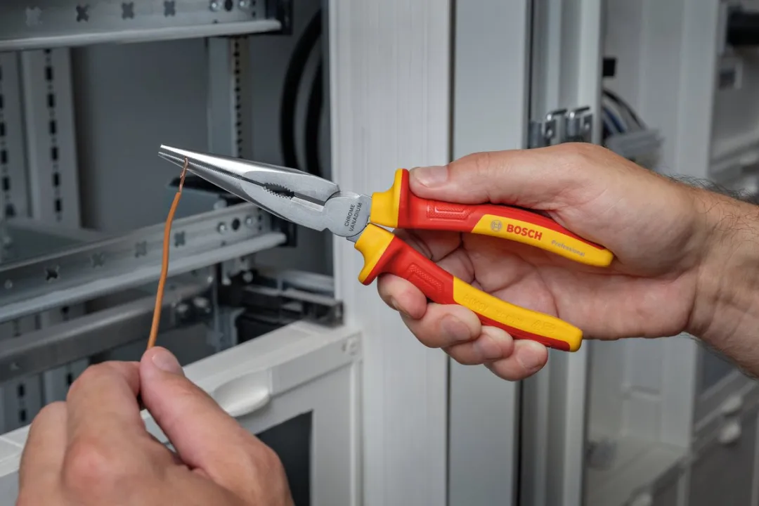 Bosch Professional Punttang Recht 200mm - VDE