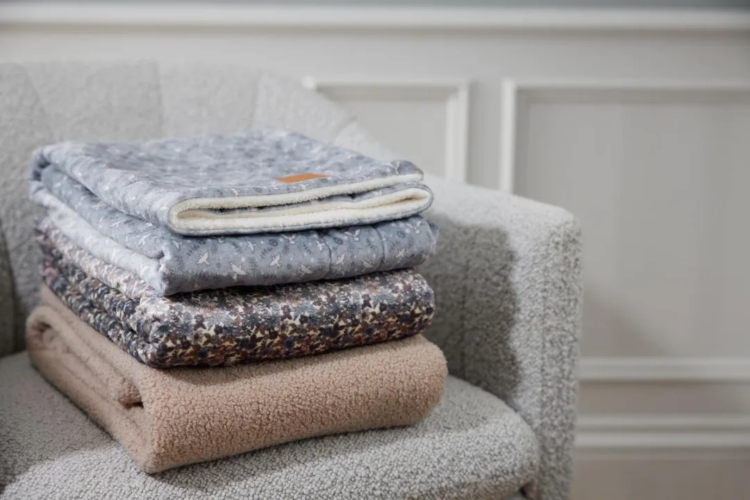 Elodie Pearl Velvet Babydeken 75x100cm - Free Bird