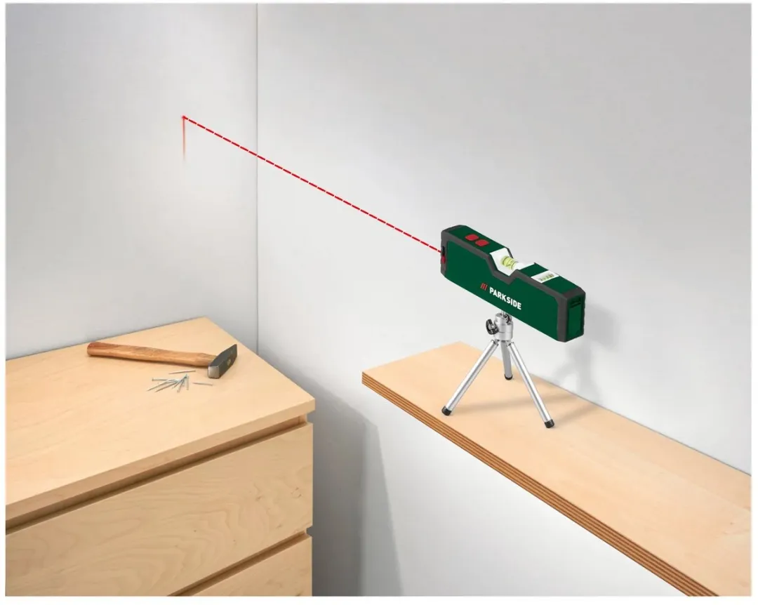PARKSIDE Laser Waterpas 2m - Met kruislijnlaser - Incl. statief & batterijen