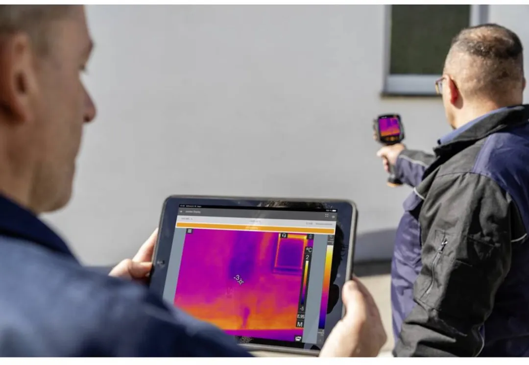 Testo 883-2 Warmtebeeldcamera Set - -30 tot 650°C 27Hz WiFi Touchscreen