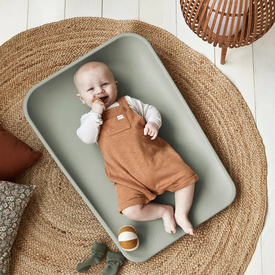 Leander Matty Aankleedkussen Sage Green