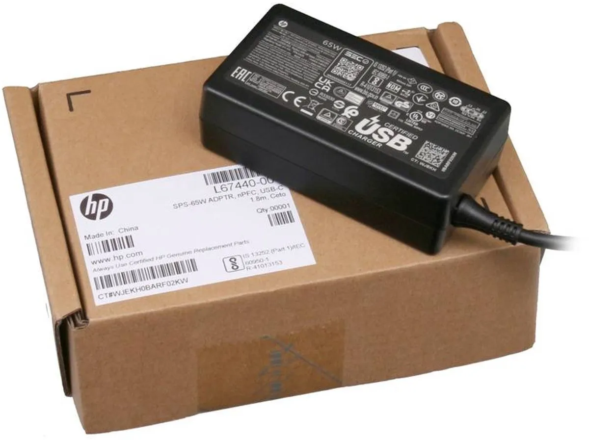 HP 1P3K6AA USB-C Power Adapter 65W - Zwart