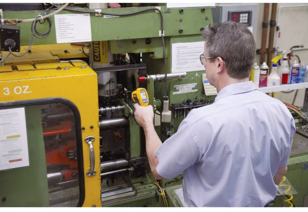 Fluke 62 MAX+ Infraroodthermometer -30°C tot 650°C - Geel