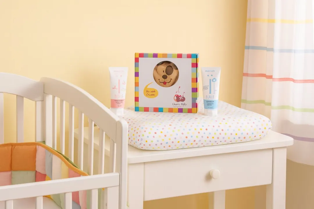 Naïf Baby Cadeauset Washgel & Bodylotion - Luxe Giftbox