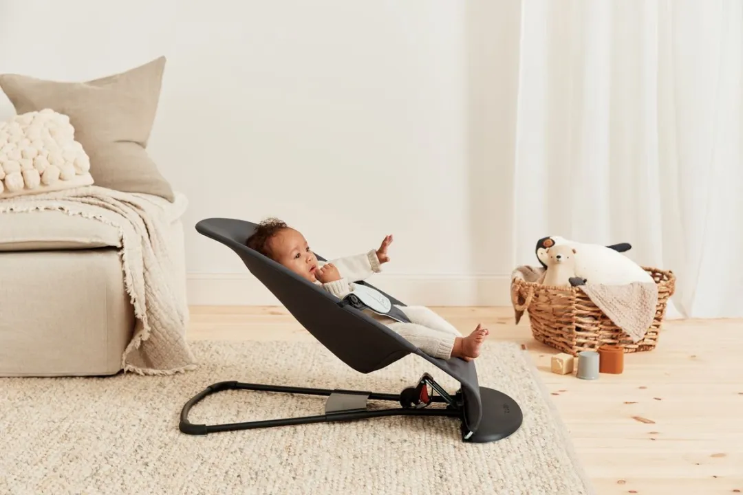 BabyBjörn Wipstoel Balance Soft - Donkergrijs