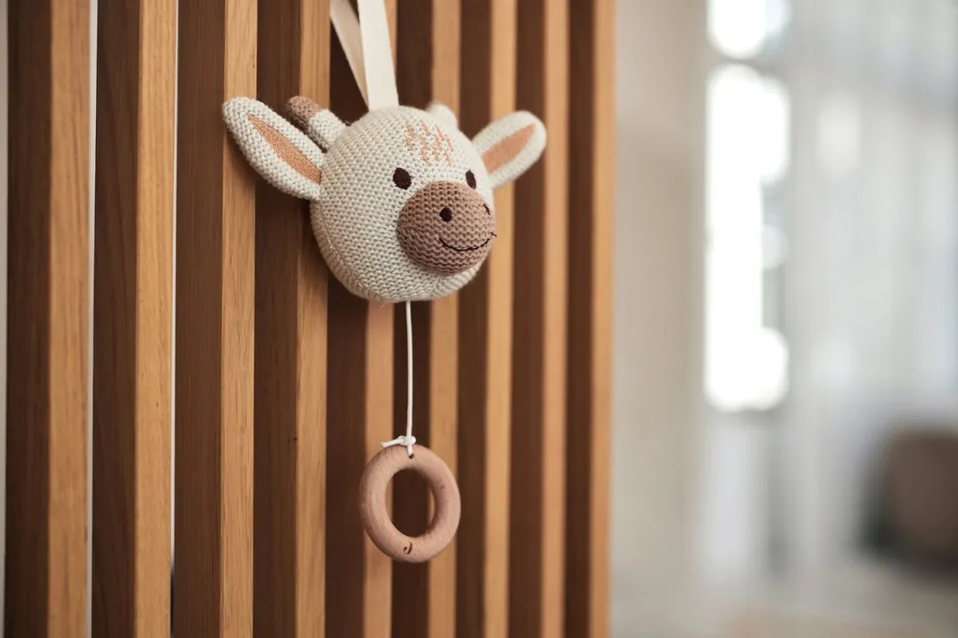 Jollein Muziekhanger Giraffe - Ivory