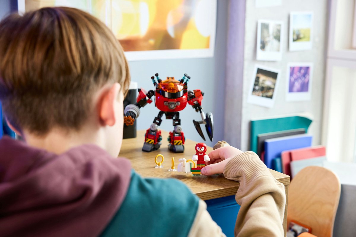 LEGO® Sonic the Hedgehog™ Knuckles vs. Dr. Eggman Egg Crusher Mecha - 77005