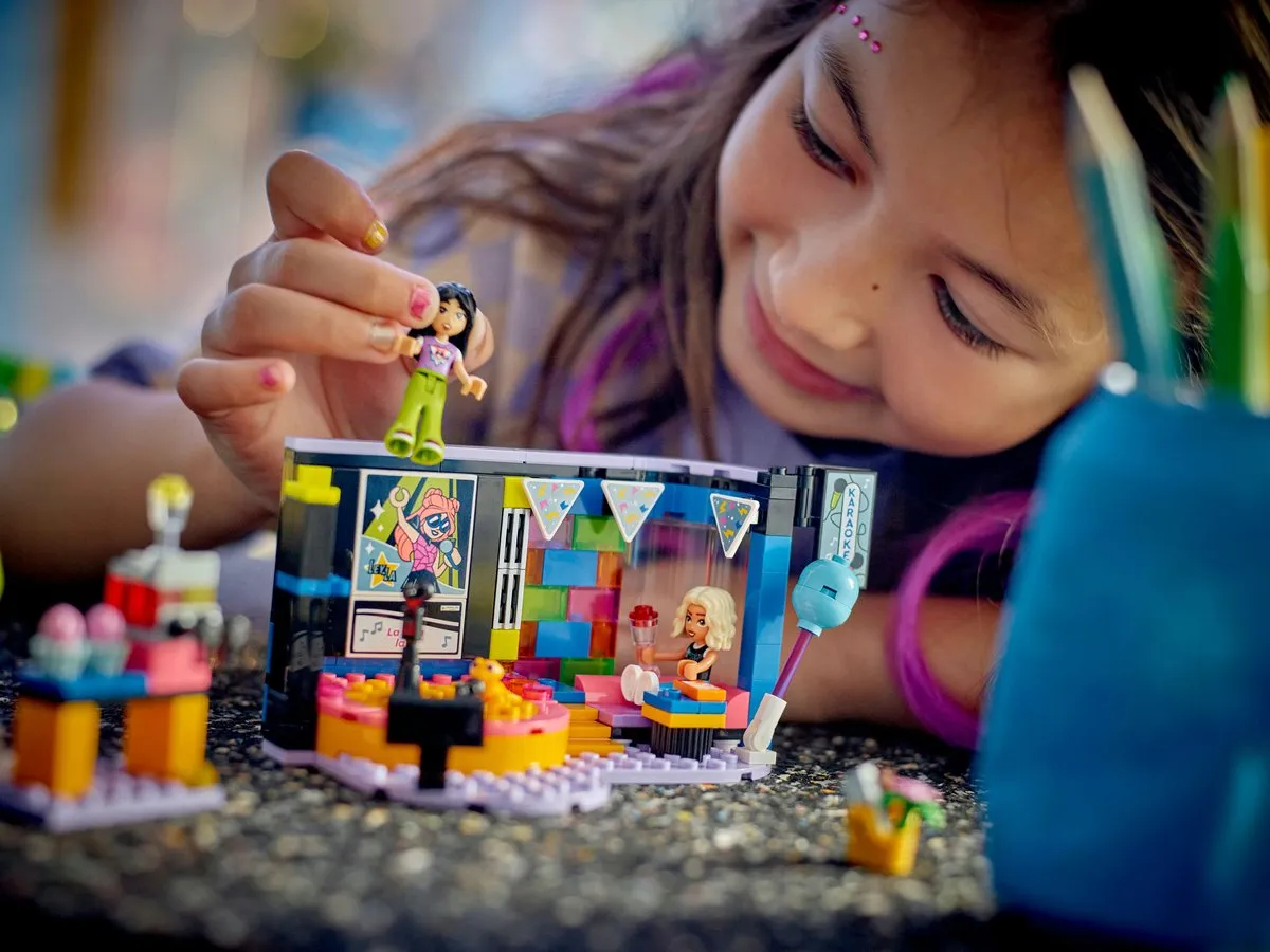 LEGO Friends Karaoke Muziekfeestje 42610 - 196 Stukken