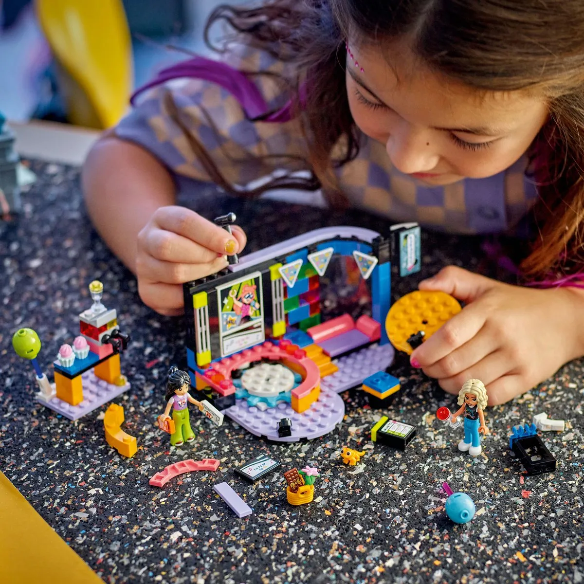 LEGO Friends Karaoke Muziekfeestje 42610 - 196 Stukken - afbeelding 6 van 6