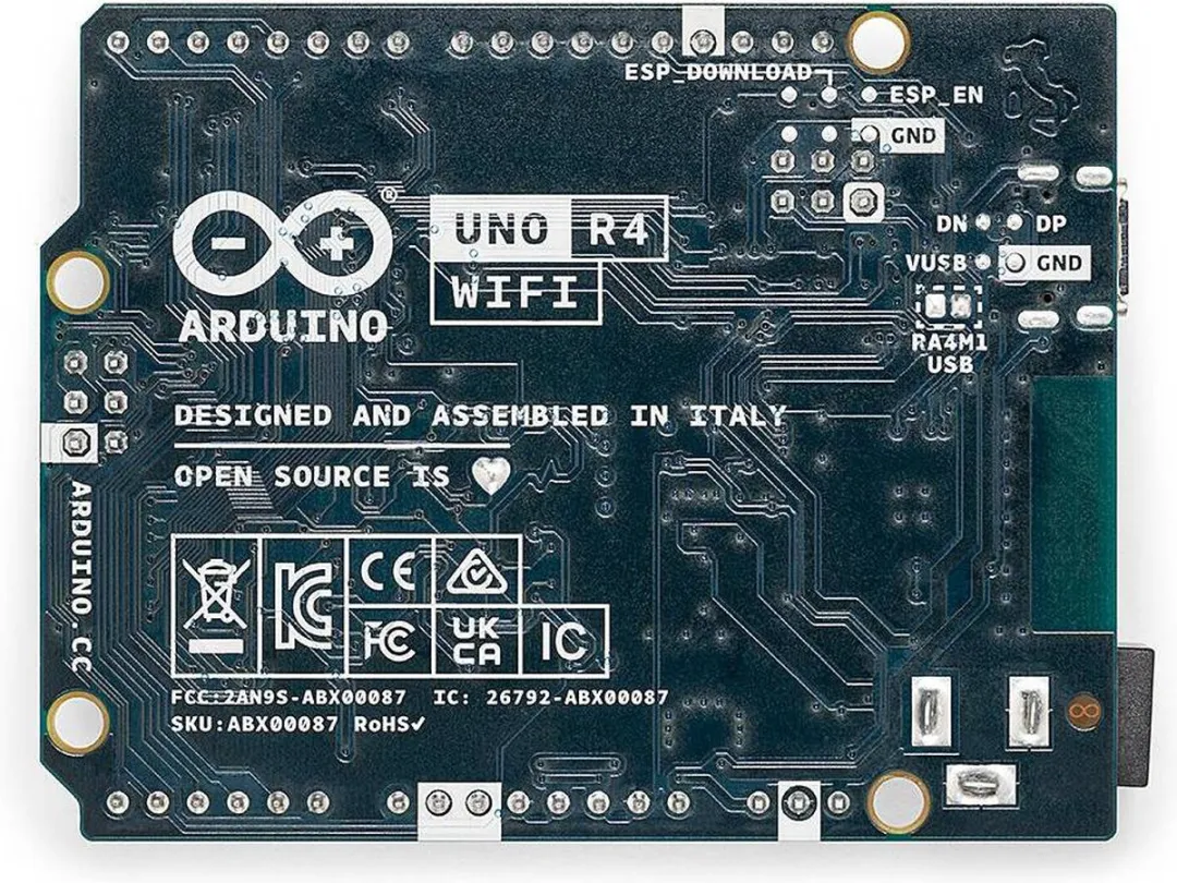 Arduino® Uno R4 WiFi