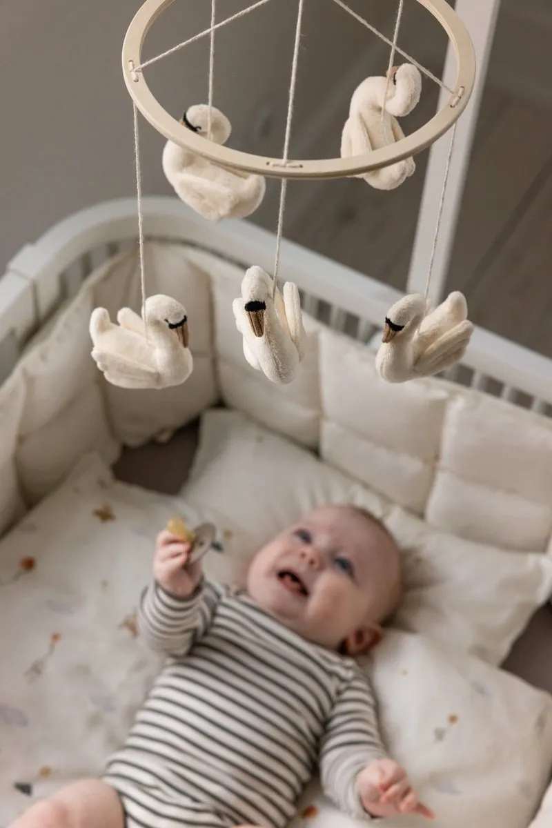 Sebra Baby Mobile Swans - Ivory - afbeelding 6 van 6