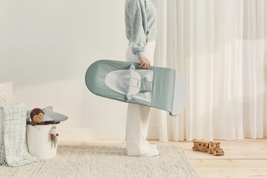 BabyBjörn Wipstoel Balance Soft - Lichtsalie-Grijs