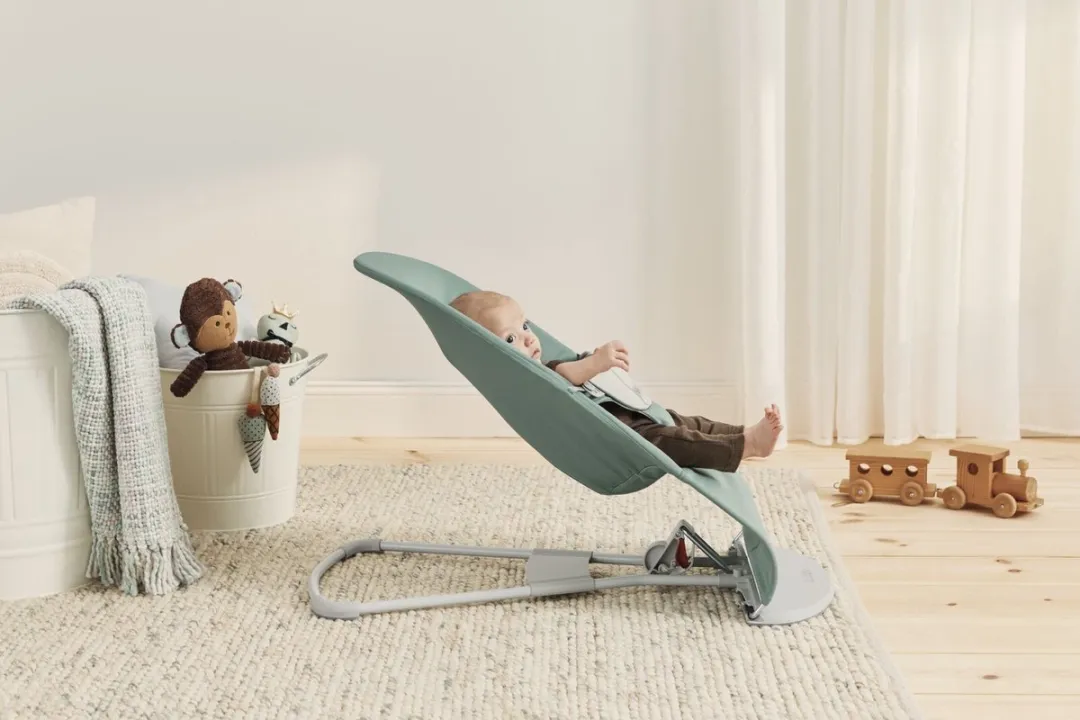 BabyBjörn Wipstoel Balance Soft - Lichtsalie-Grijs