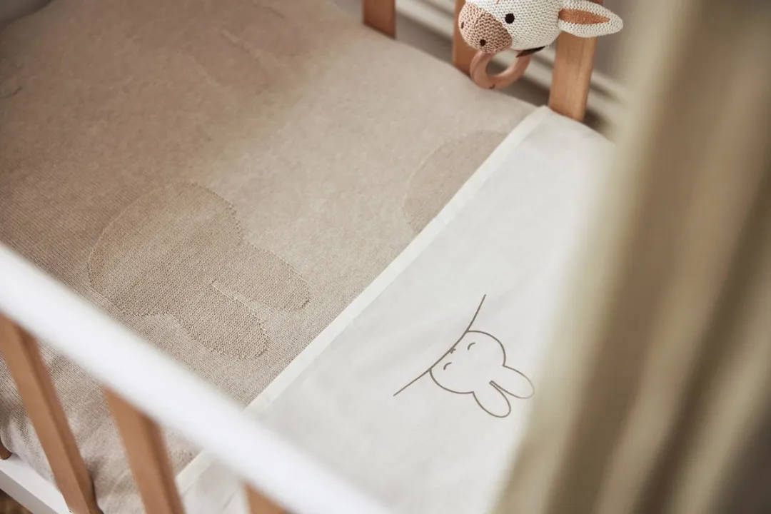 Jollein x Nijntje Laken Ledikant 120x150cm Sleepy Miffy Funghi